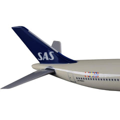 Scandinavian Airlines B737-800 Aircraft Model 1:200